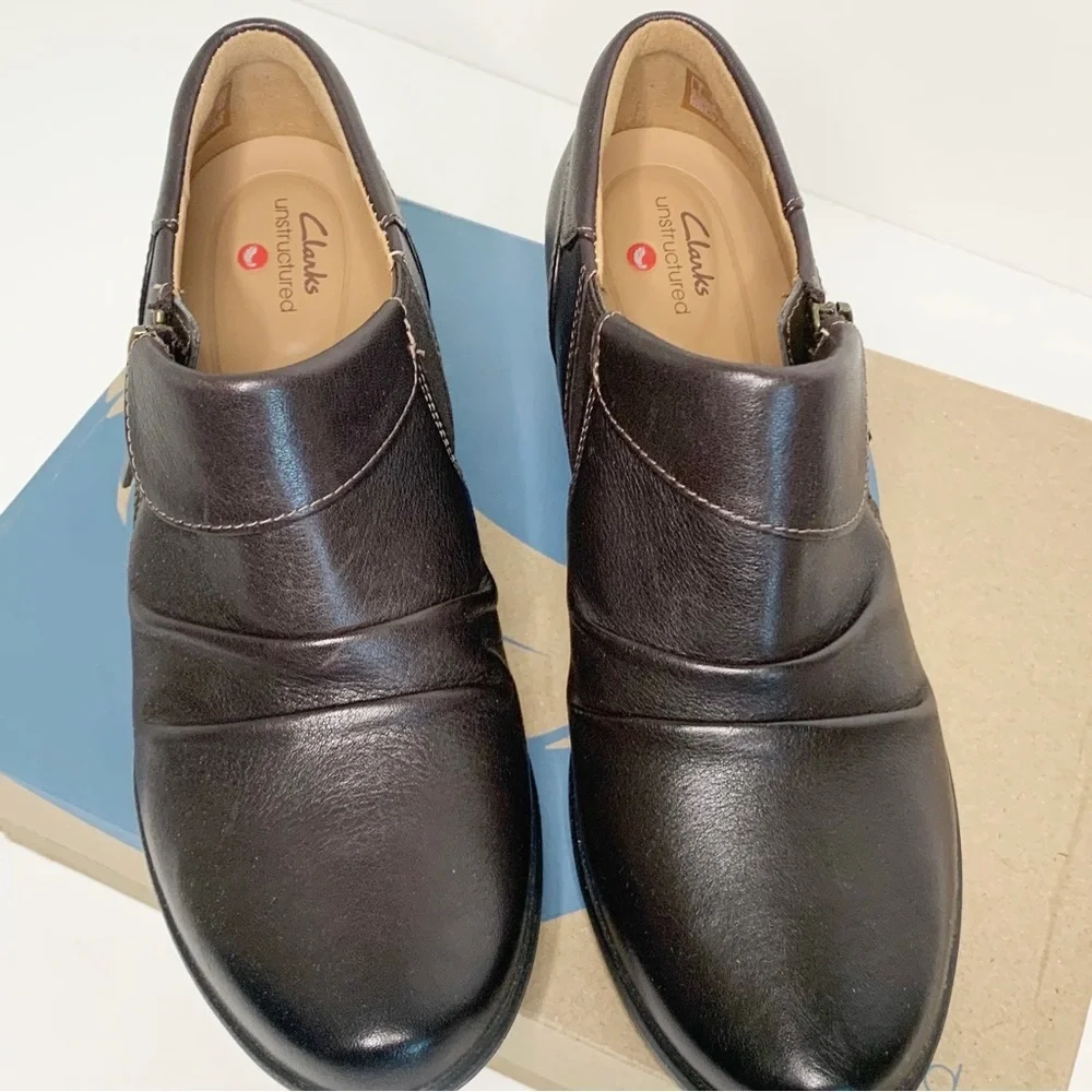 Clarks Women's Rosely Lo - Dark Brown Leather, Size 7.5 M